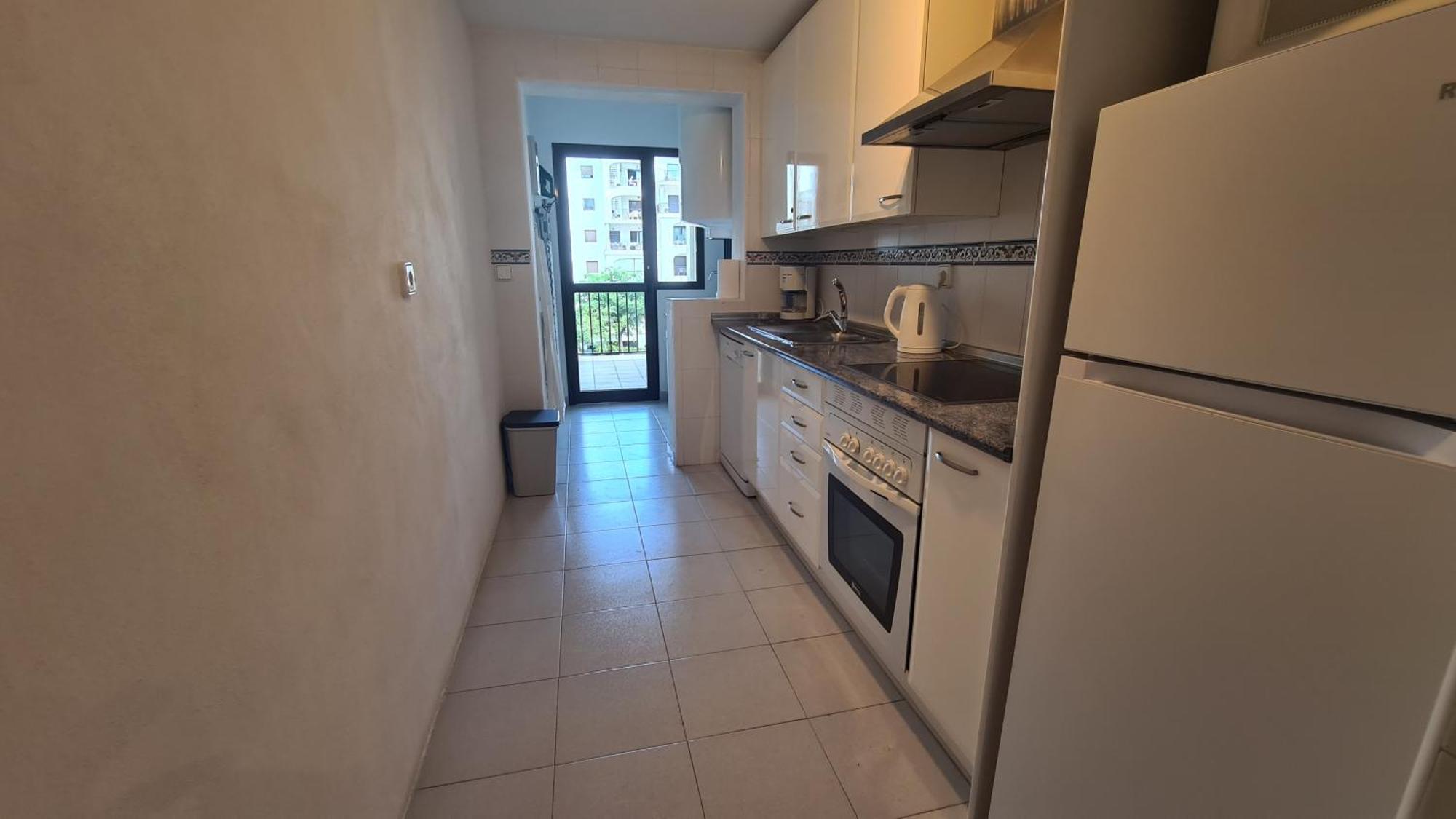 Lovely 2-Bed Apartment In Marina De La Duquesa Castillo de Sabinillas Extérieur photo