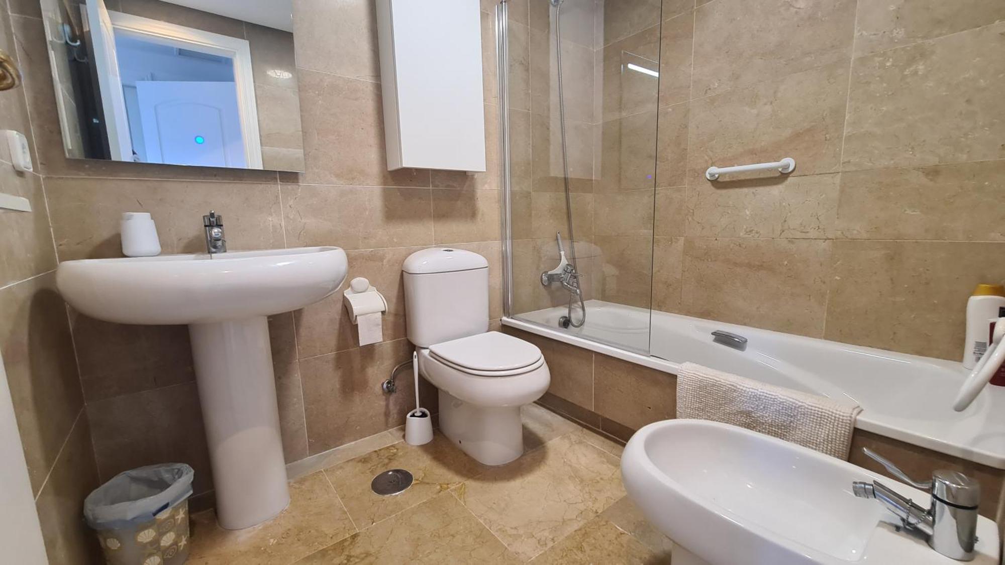 Lovely 2-Bed Apartment In Marina De La Duquesa Castillo de Sabinillas Extérieur photo